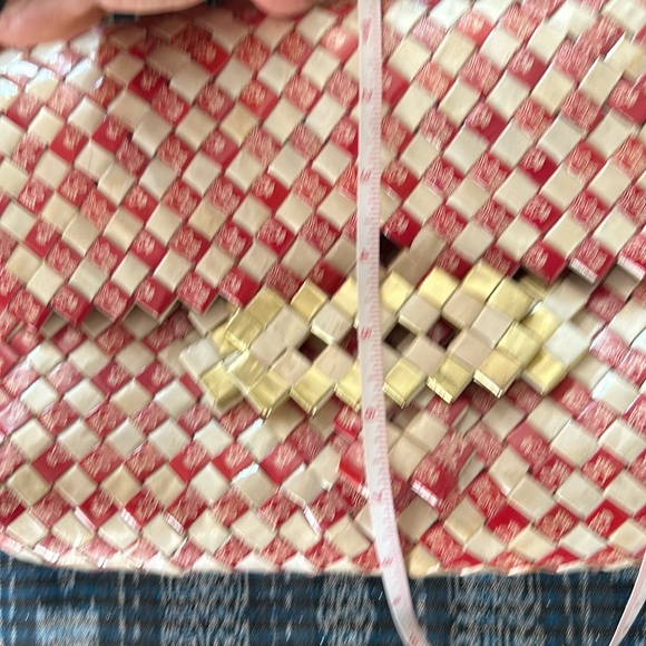 Vintage Handwoven Handbag Made by Inmates 1950s-60s From Cigarette Boxes - Picture 10 of 11